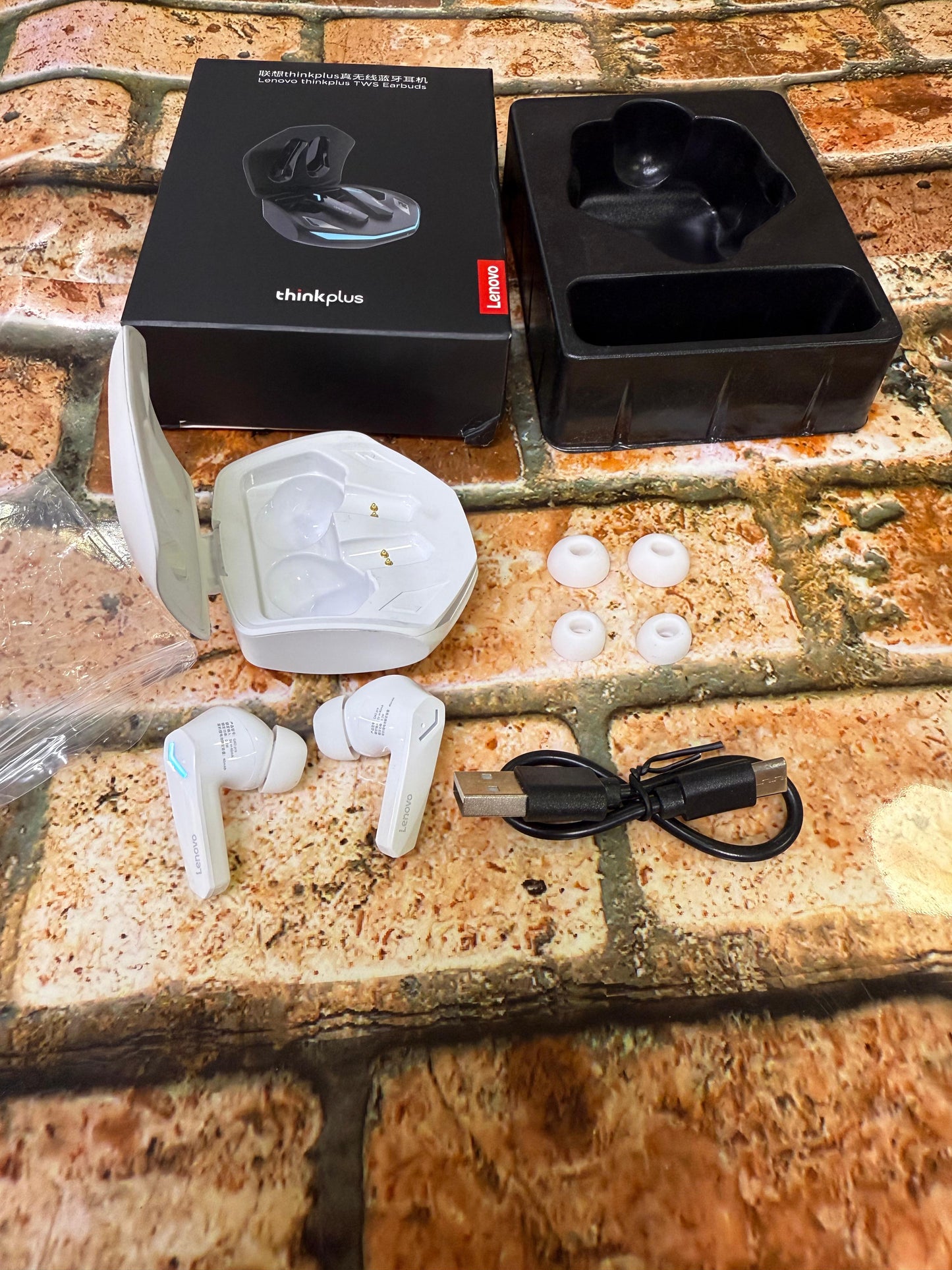 Lenovo GM2 Pro – Audífonos TWS Bluetooth 5.3 con Modo Juego Baja Latencia, Micrófono HD y Estuche de Carga